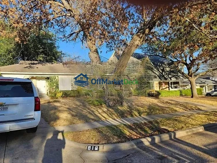 Off-market house in Dallas, Texas — 3 beds, 1.5 baths, $385,000