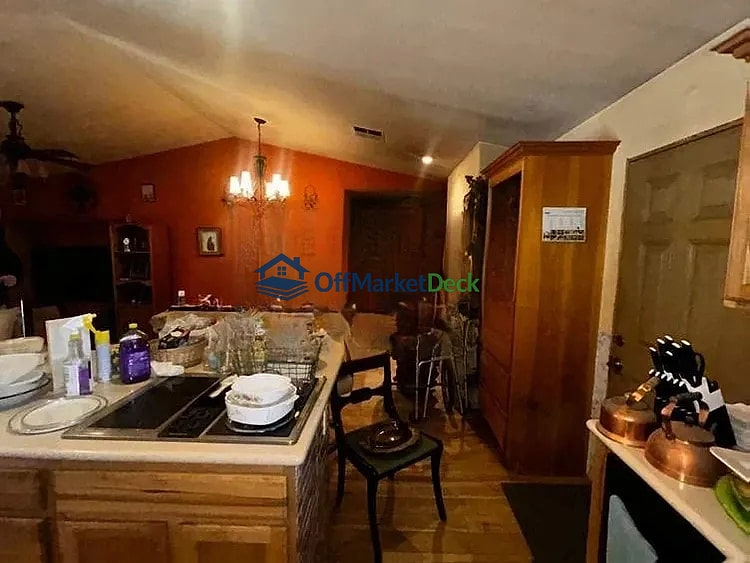 Off-market house in Heber-Overgaard, Arizona — 3 beds, 2 baths, $275,000 — photo 5 of 5