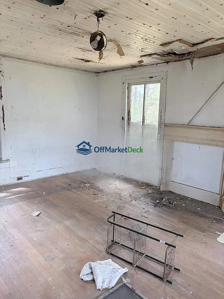 Off-market house in Gates, North Carolina — 3 beds, 1 bath, $87,000 — photo 3 of 5