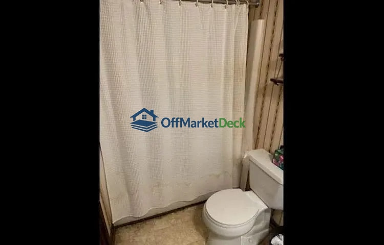 Off-market house in Marietta, Georgia — 3 beds, 2 baths, $306,400 — photo 2 of 5