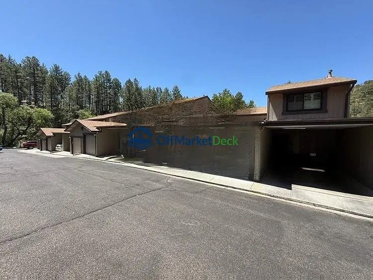 Off-market house in Prescott, Arizona — 3 beds, 2.5 baths, $325,000