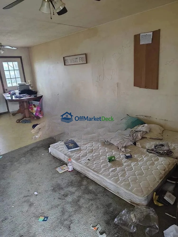 Off-market house in Harrogate, Tennessee — 3 beds, 1 bath, $77,000 — photo 5 of 5