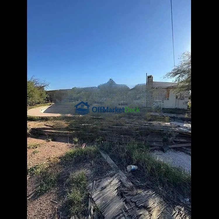 Off-market house in Tucson, Arizona — 4 beds, 2 baths, $162,500 — photo 4 of 5