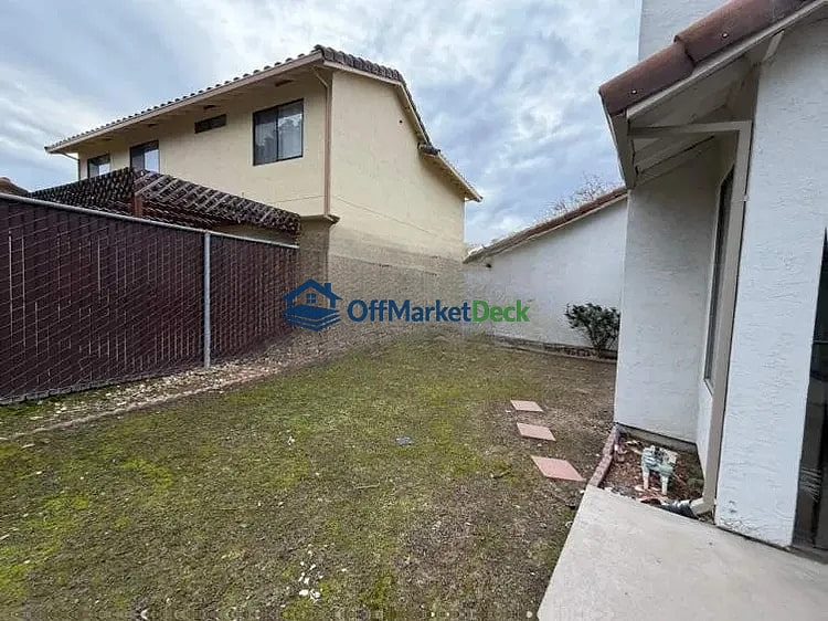 Off-market house in Antioch, California — 2 beds, 2 baths, $379,900 — photo 2 of 5