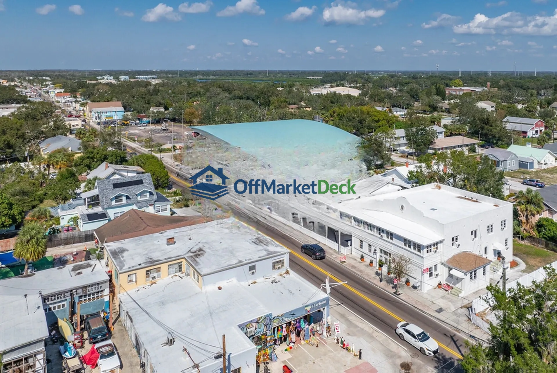 Off-market multi family in Tarpon Springs, Florida — 12 beds, 11 baths, $1,299,000 — photo 3 of 8