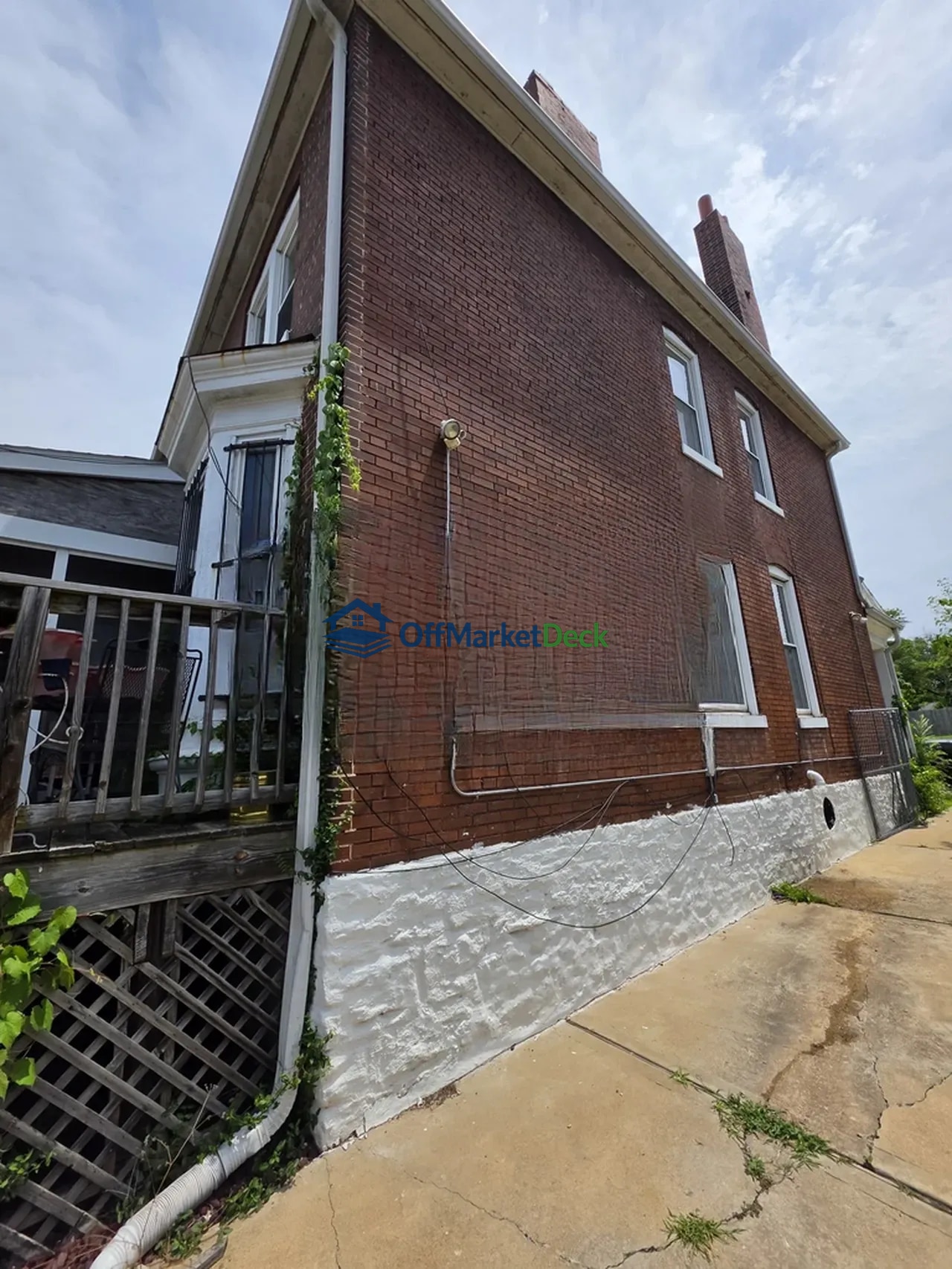 Off-market house in St. Louis, Missouri — 5 beds, 1.5 baths, $118,900 — photo 5 of 8