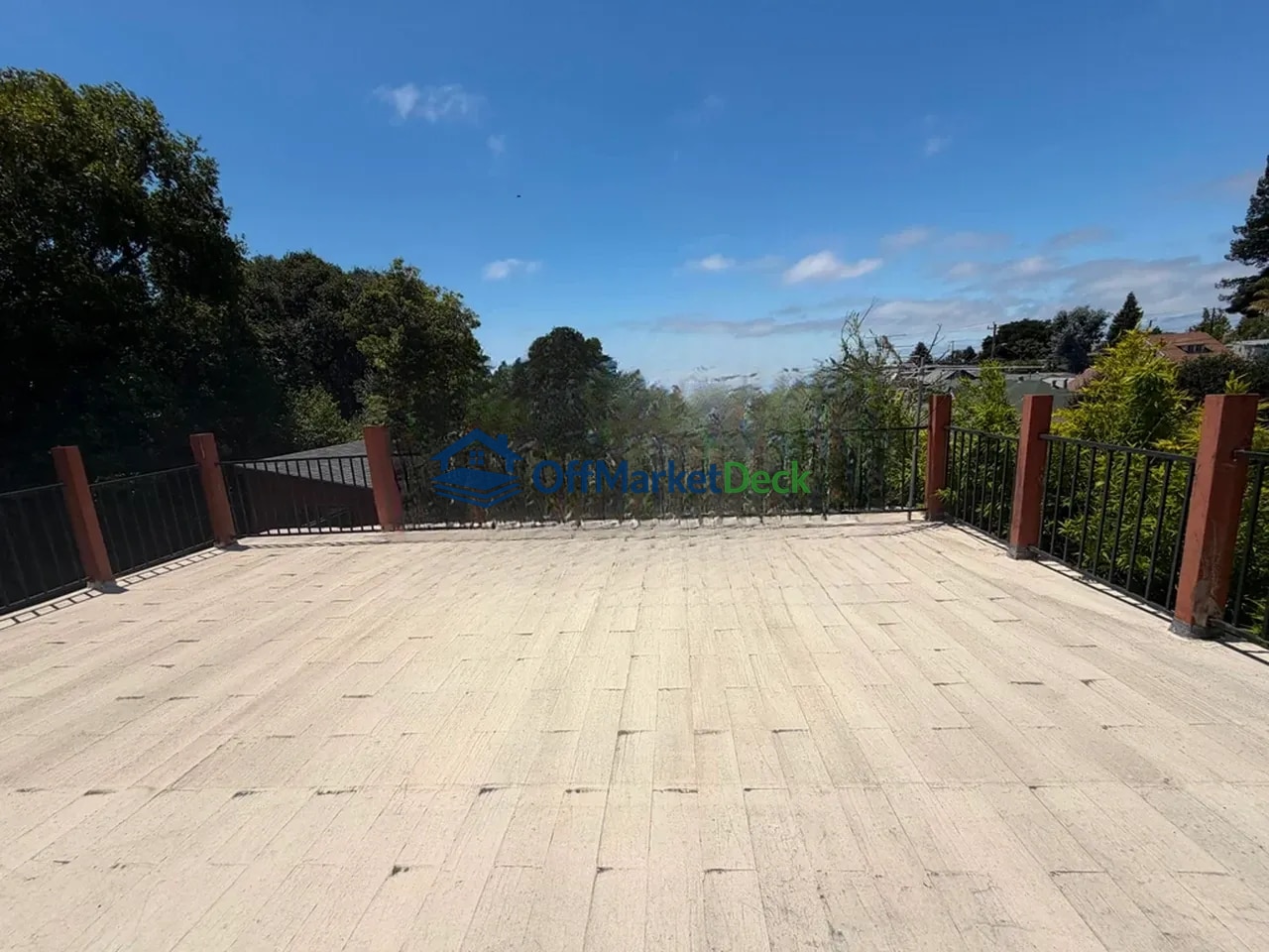 Off-market house in Oakland, California — 3 beds, 2 baths, $1,039,900 — photo 7 of 8