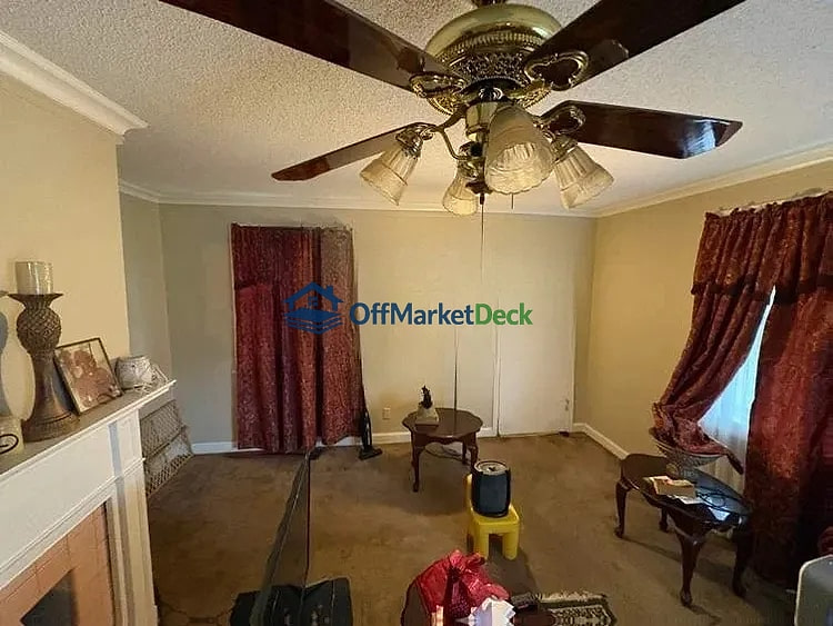 Off-market house in Memphis, Tennessee — 3 beds, 1 bath, $72,000 — photo 5 of 5
