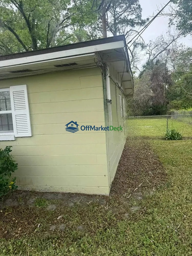 Off-market house in Jacksonville, Florida — 3 beds, 1.5 baths, $80,000 — photo 5 of 5