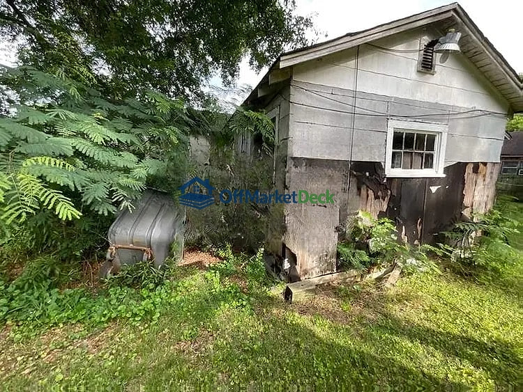 Off-market house in Summerville, Georgia — 3 beds, 1 bath, $64,000 — photo 6 of 8