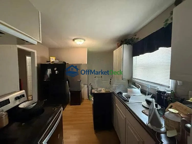 Off-market house in Indianapolis, Indiana — 3 beds, 1 bath, $74,990 — photo 5 of 5