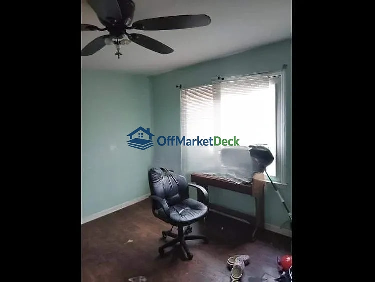 Off-market house in Charlotte, North Carolina — 3 beds, 1 bath, $175,000 — photo 5 of 5