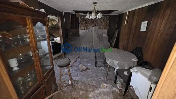 Off-market house in Hertford, North Carolina — 5 beds, 1 bath, $62,500 — photo 5 of 5