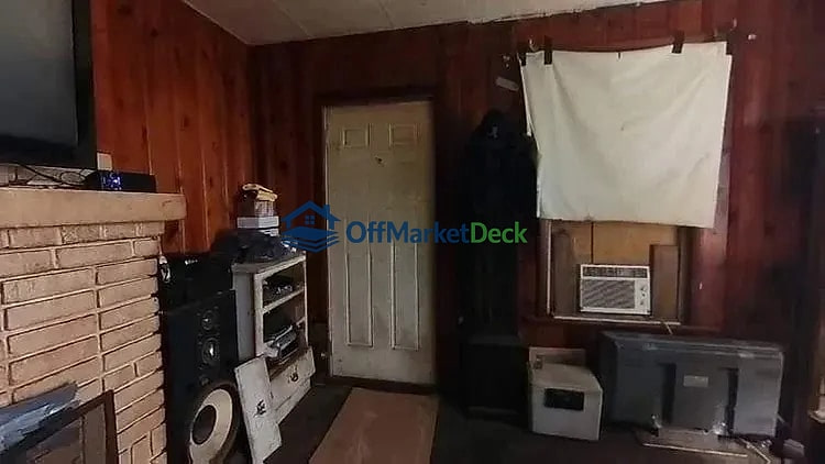 Off-market house in Birmingham, Alabama — 3 beds, 1 bath, $33,700 — photo 5 of 5