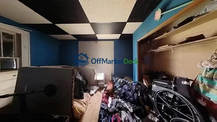 Off-market house in Birmingham, Alabama — 3 beds, 1 bath, $33,700 — photo 4 of 5
