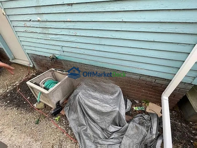 Off-market house in Elkhart, Indiana — 3 beds, 1 bath, $79,000 — photo 5 of 5