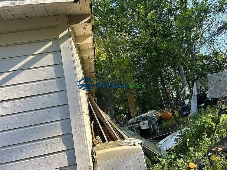 Off-market house in Sylacauga, Alabama — 2 beds, 1 bath, $32,850 — photo 5 of 5