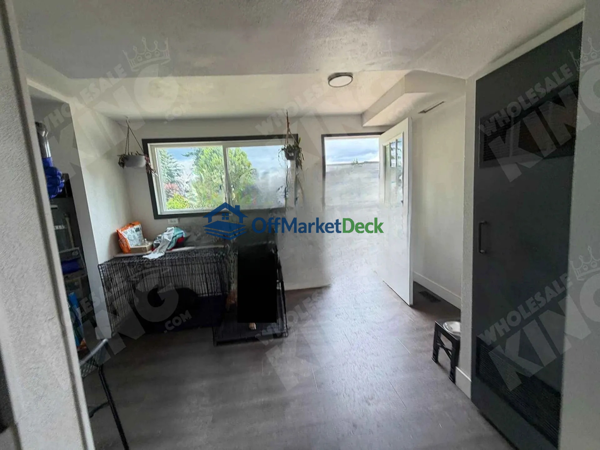 Off-market house in Aloha, Oregon — 3 beds, 2 baths, $390,000 — photo 7 of 8