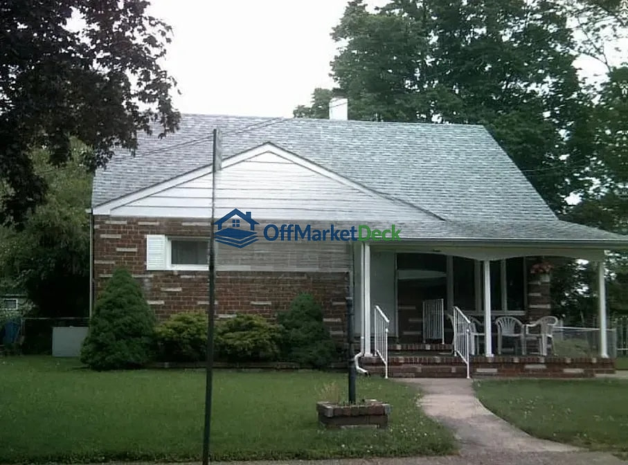 Off-market house in Runnemede, New Jersey — 4 beds, 1 bath, $225,000