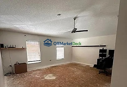 Off-market house in Kissimmee, Florida — 5 beds, 3 baths, $330,000 — photo 8 of 8