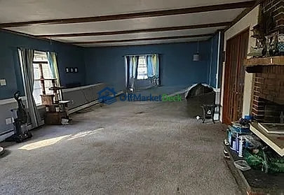 Off-market house in Lyndeborough, New Hampshire — 4 beds, 2 baths, $389,900 — photo 3 of 8