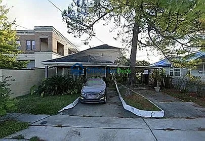 Off-market house in New Orleans, Louisiana — 4 beds, 2 baths, $75,000 — photo 8 of 8