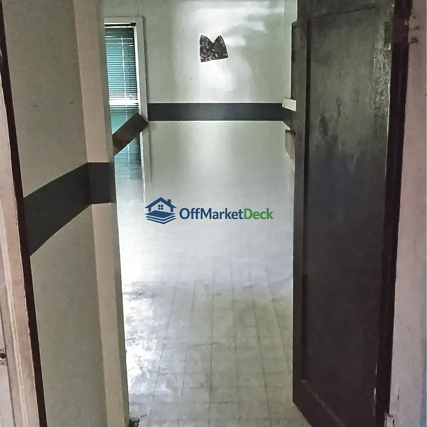 Off-market house in Muskogee, Oklahoma — 2 beds, 1 bath, $28,000 — photo 7 of 8