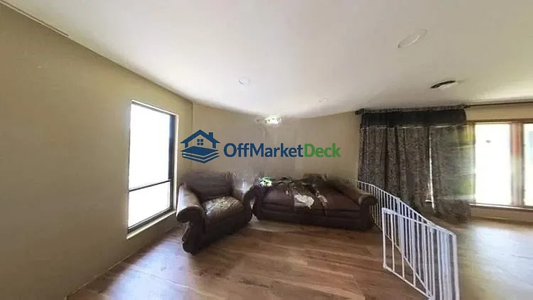 Off-market house in Ashland, Kentucky — 3 beds, 2 baths, $115,000 — photo 4 of 8