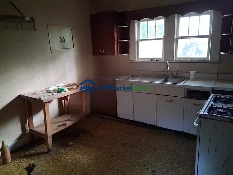 Off-market house in Birmingham, Alabama — 2 beds, 1 bath, $42,000
