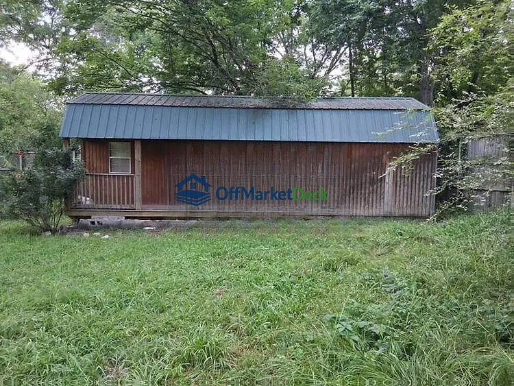 Off-market house in Birmingham, Alabama — 2 beds, 1 bath, $42,000 — photo 5 of 8