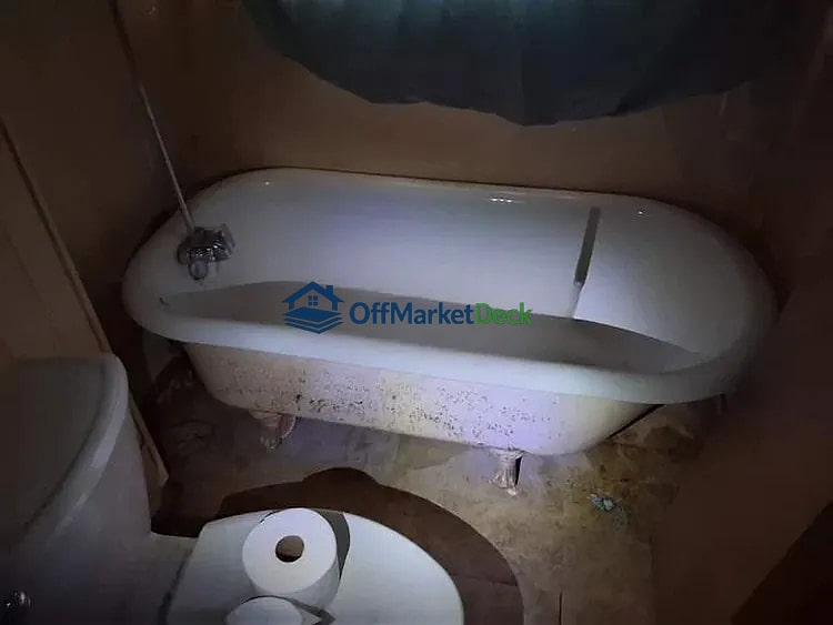 Off-market house in Birmingham, Alabama — 2 beds, 1 bath, $42,000 — photo 8 of 8