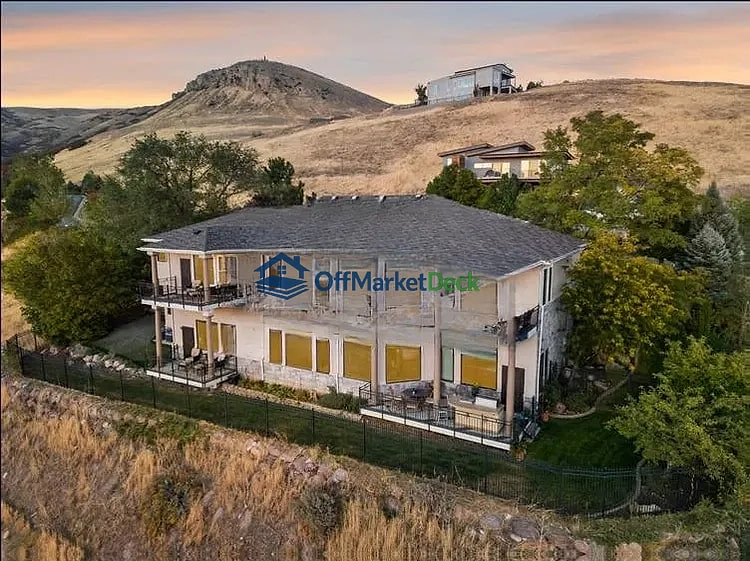 Off-market house in Salt Lake City, Utah — 5 beds, 4 baths, $1,650,000 — photo 7 of 8