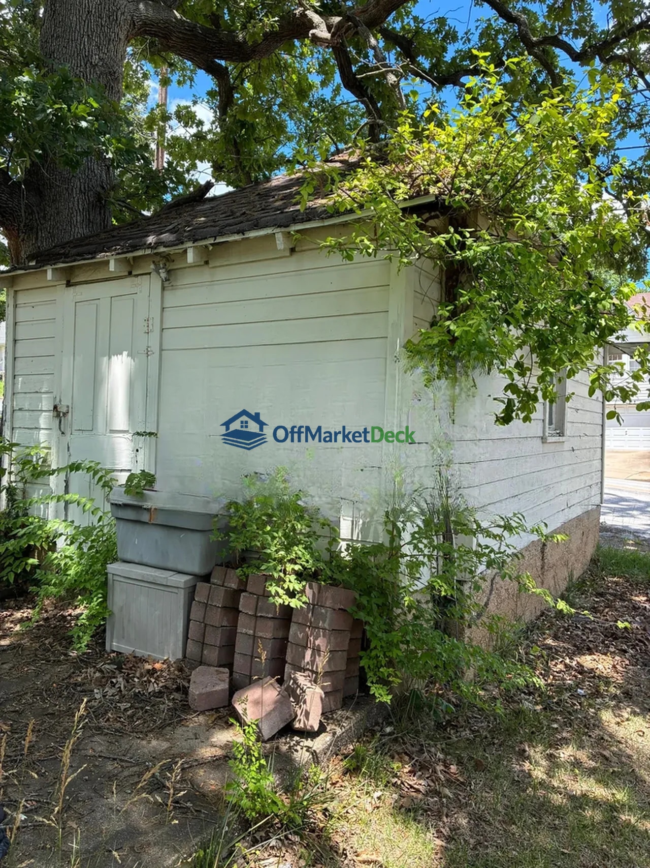 Off-market house in De Soto, Missouri — 2 beds, 1 bath, $59,900 — photo 5 of 8