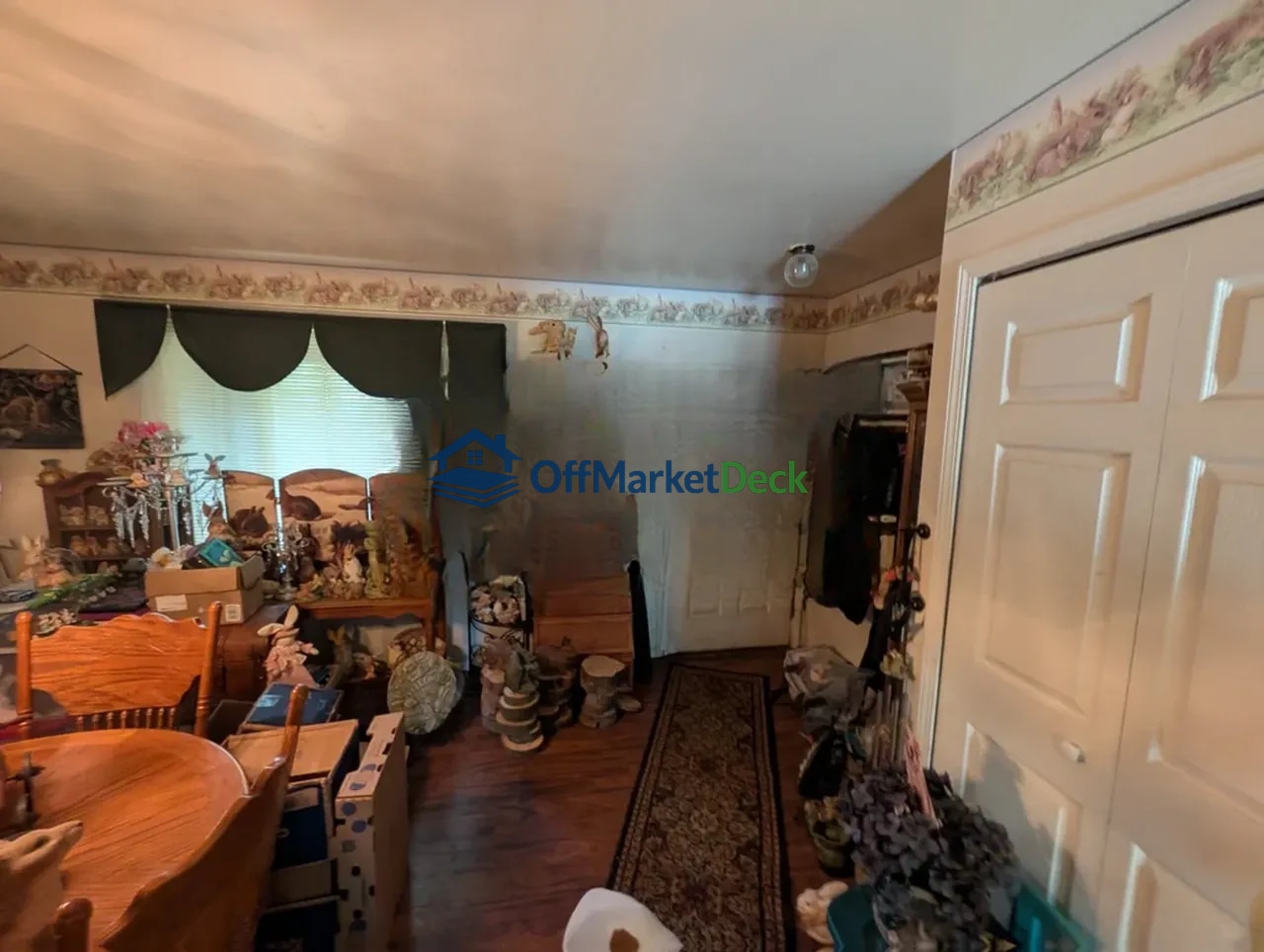Off-market house in Oakland County, Michigan — 3 beds, 1 bath, $165,900 — photo 7 of 8