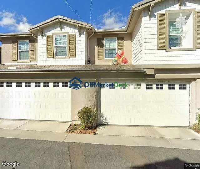 Off-market house in El Cajon, California — 4 beds, 2.5 baths, $733,900 — photo 3 of 3