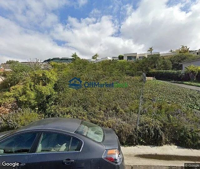Off-market house in San Diego, California — 3 beds, 3 baths, $7,400,000 — photo 3 of 3