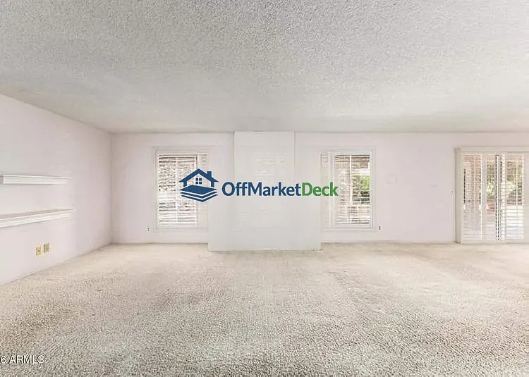 Off-market house in Sun Lakes, Arizona — 3 beds, 2 baths, $356,000 — photo 5 of 8