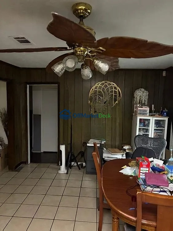 Off-market house in Jackson, Mississippi — 3 beds, 2 baths, $55,000 — photo 5 of 8