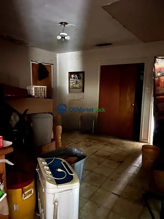 Off-market house in Plano, Texas — 2 beds, 2 baths, $209,000 — photo 7 of 8