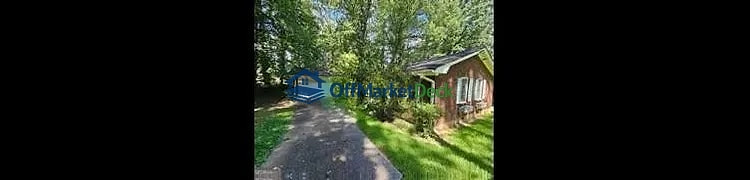 Off-market house in Atlanta, Georgia — 3 beds, 2 baths, $175,000 — photo 3 of 8