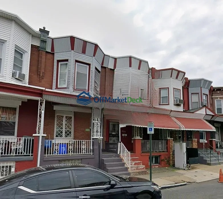Off-market house in Philadelphia, Pennsylvania — 3 beds, 1 bath, $80,000 — photo 3 of 5