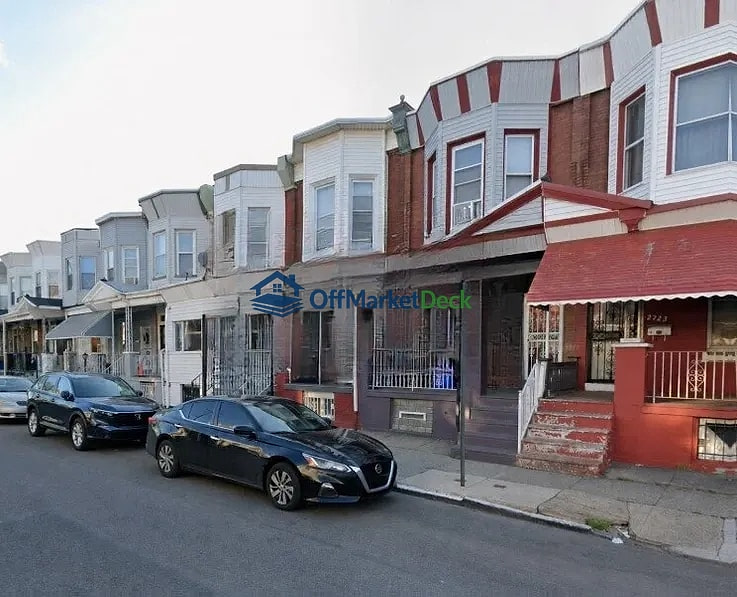 Off-market house in Philadelphia, Pennsylvania — 3 beds, 1 bath, $80,000 — photo 2 of 5