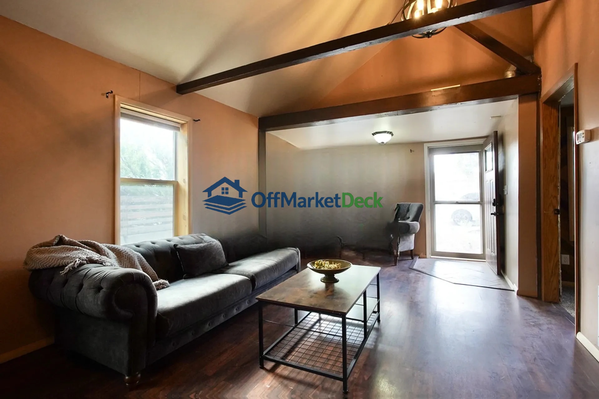 Off-market house in Casper, Wyoming — 2 beds, 1 bath, $190,000 — photo 7 of 8