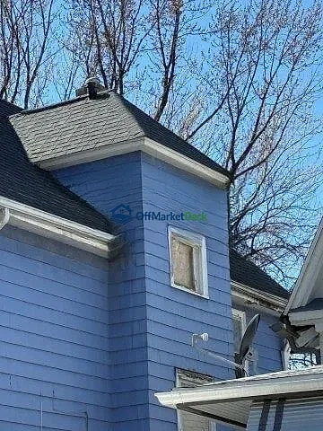 Off-market house in Cleveland, Ohio — 3 beds, 1 bath, $55,000 — photo 5 of 8