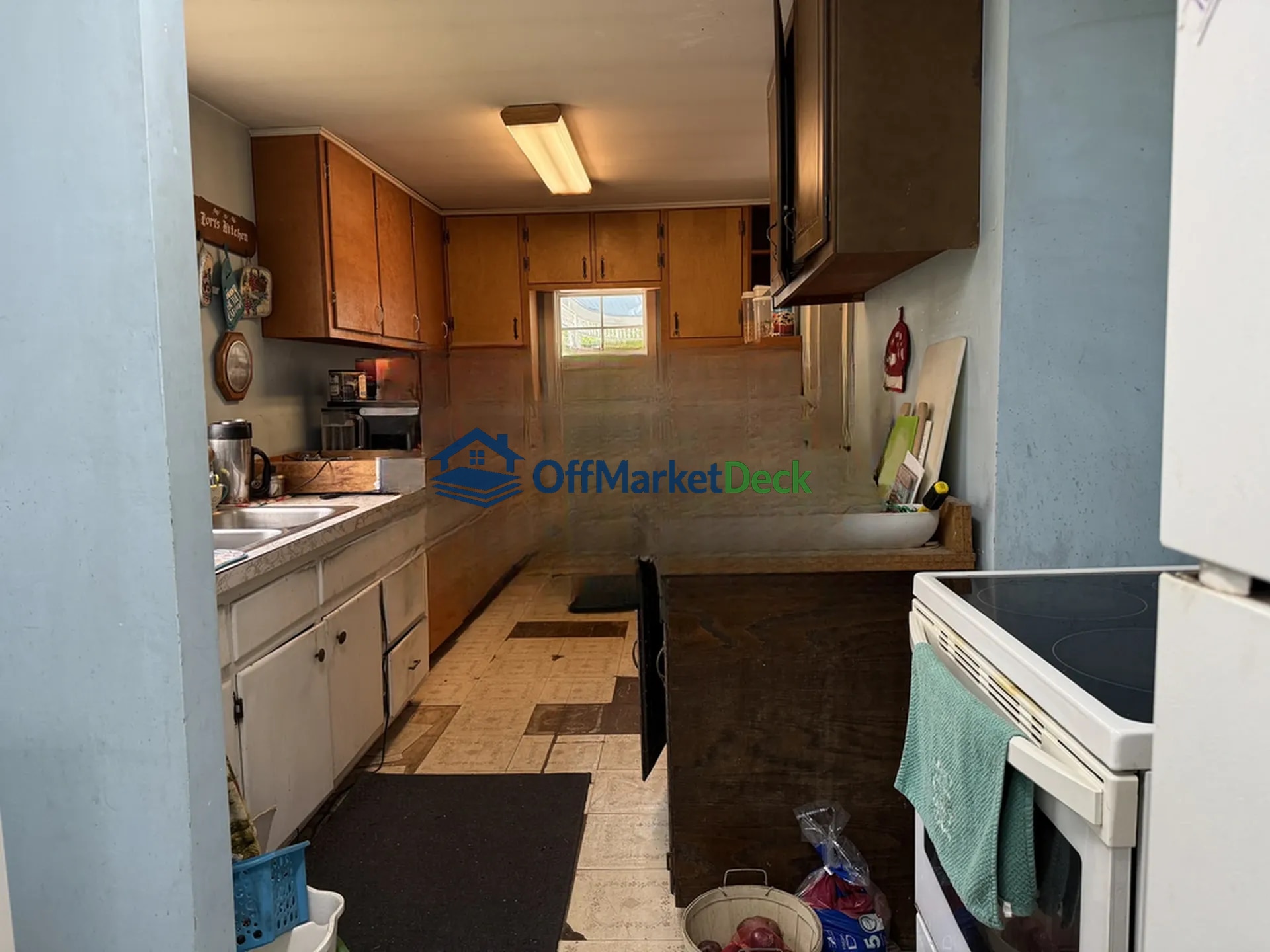 Off-market house in Dover, Delaware — 4 beds, 2 baths, $200,000 — photo 6 of 8