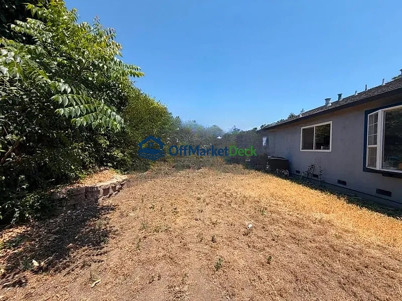 Off-market house in San Jose, California — 4 beds, 2 baths, $1,249,900 — photo 4 of 8