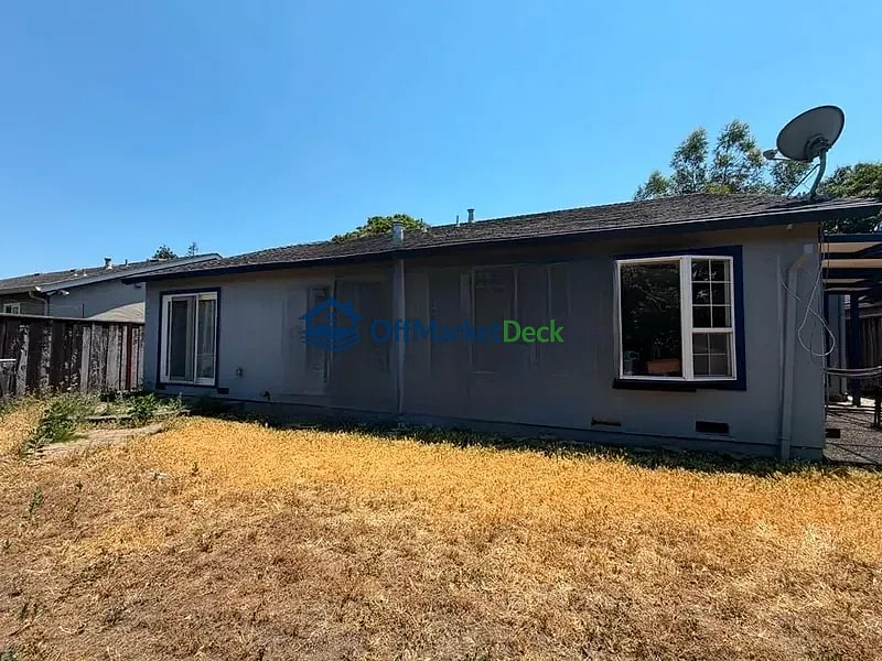 Off-market house in San Jose, California — 4 beds, 2 baths, $1,249,900 — photo 2 of 8