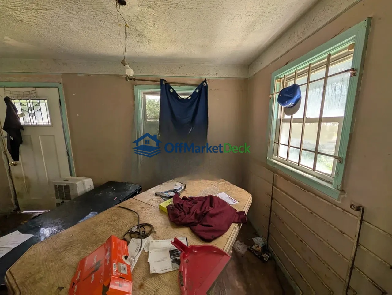 Off-market house in Detroit, Michigan — 3 beds, 1 bath, $21,490 — photo 7 of 8