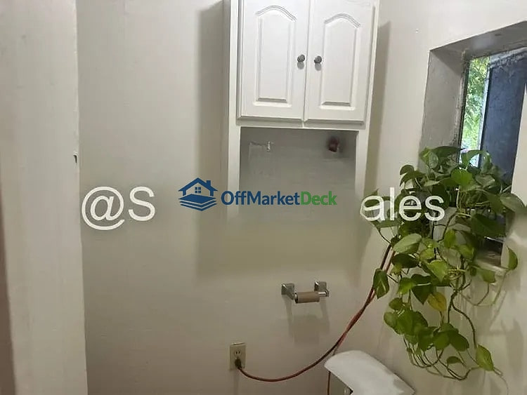 Off-market house in Esparto, California — 3 beds, 1.5 baths, $195,000 — photo 7 of 8