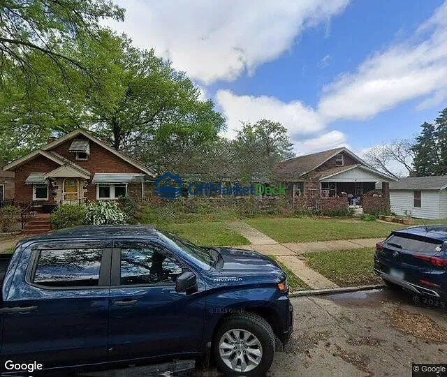 Off-market house in St. Louis, Missouri — 2 beds, 1 bath, $144,900 — photo 3 of 3